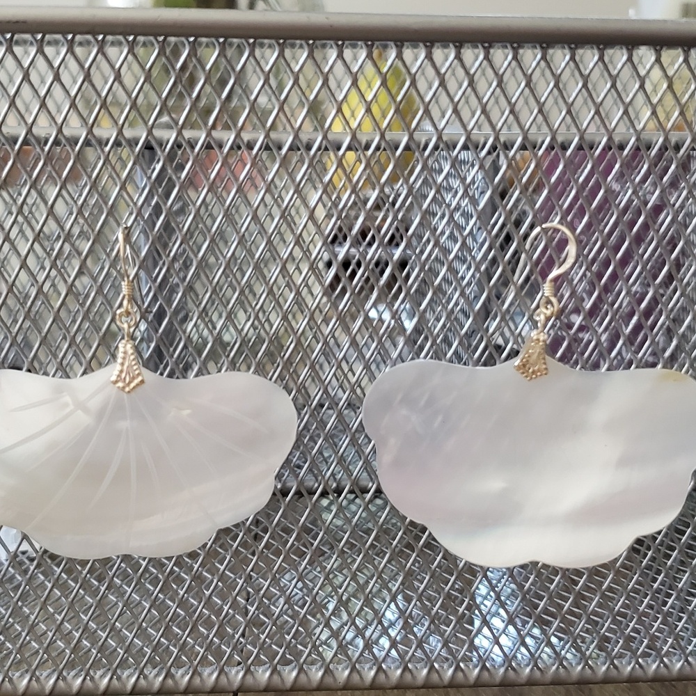 White abalone shell earrings vintage 1980’s hand-crafted